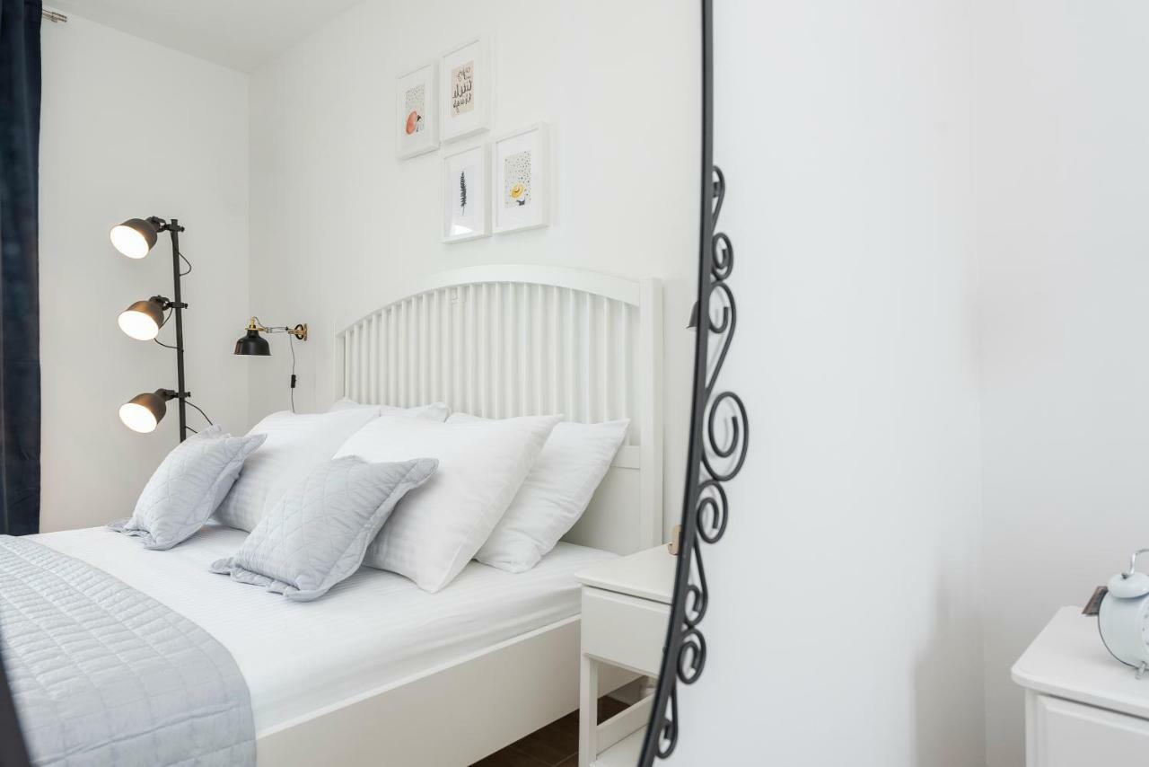 Seven Apartman Apartment Zadar Bagian luar foto
