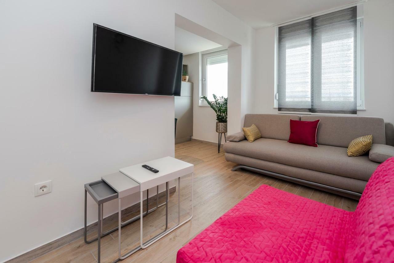 Seven Apartman Apartment Zadar Bagian luar foto