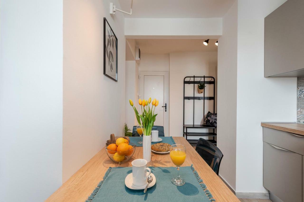 Seven Apartman Apartment Zadar Bagian luar foto